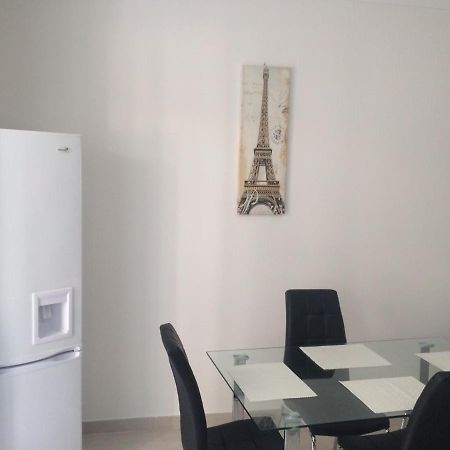 Cozy 1 Bedroom Apt Very Close To The Seaside B1B Bahía de San Pablo Exterior foto